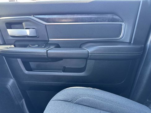 Used 2024 RAM 2500 Big Horn w/ Sport Appearance Package image 24