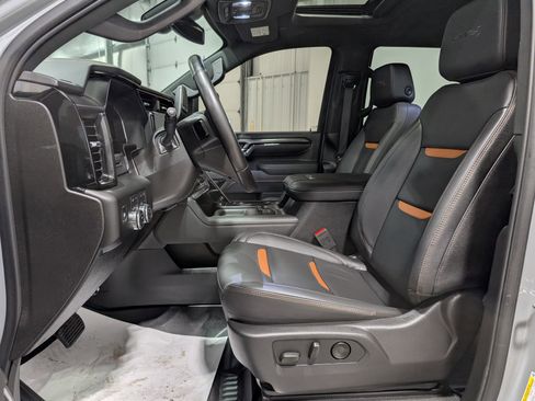 Used 2025 GMC Sierra 3500 AT4 image 17