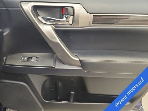Used 2022 Lexus GX 460 Premium w/ Accessory Package AWD/4WD image 12