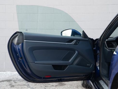 Certified 2025 Porsche 911 Carrera image 15