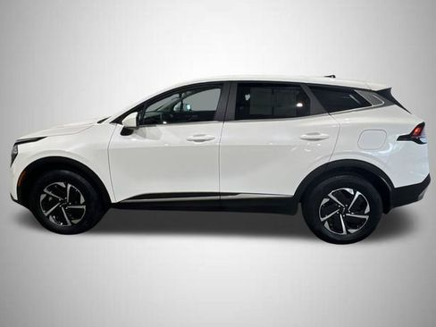 Used 2023 Kia Sportage LX image 6