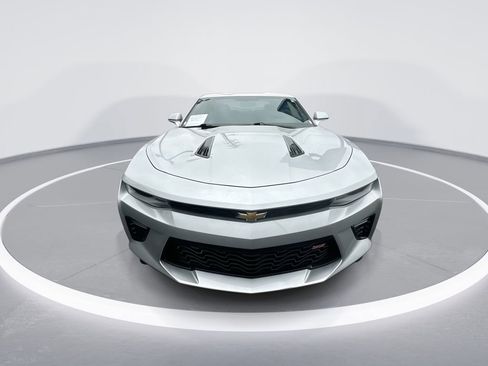 Used 2017 Chevrolet Camaro SS RWD image 3
