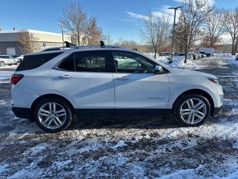 Used 2018 Chevrolet Equinox Premier image 6