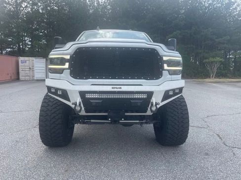 Used 2021 RAM 2500 Laramie AWD/4WD image 2