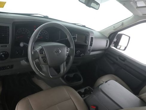 Used 2020 Nissan NV 3500 SL RWD image 17