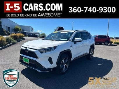 Used 2021 Toyota RAV4 SE w/ Weather & Moonroof Package