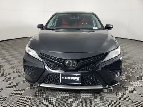 Used 2020 Toyota Camry XSE image 6