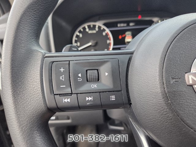 Used 2024 Nissan Rogue SV FWD image 23