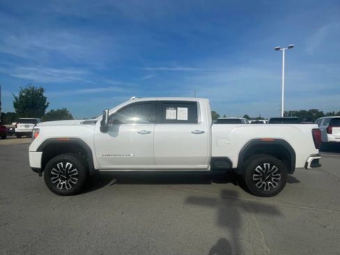 Used 2022 GMC Sierra 2500 Denali w/ Denali Ultimate Package AWD/4WD image 3