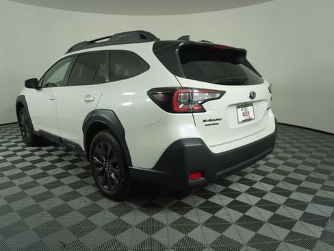 Certified 2025 Subaru Outback Onyx Edition AWD/4WD image 5