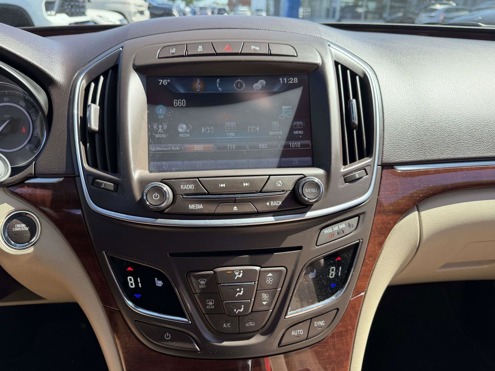 Used 2017 Buick Regal Premium w/ Driver Confidence Package #1 FWD image 22