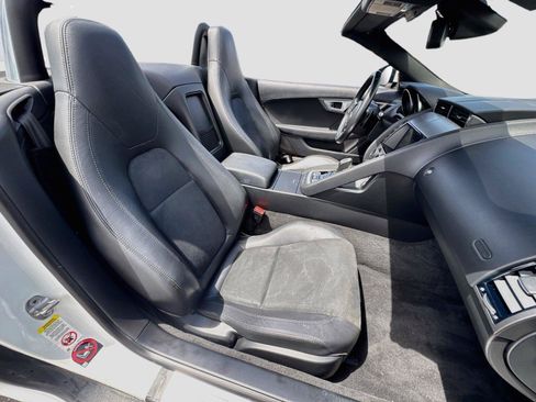 Used 2017 Jaguar F-TYPE Convertible RWD image 13