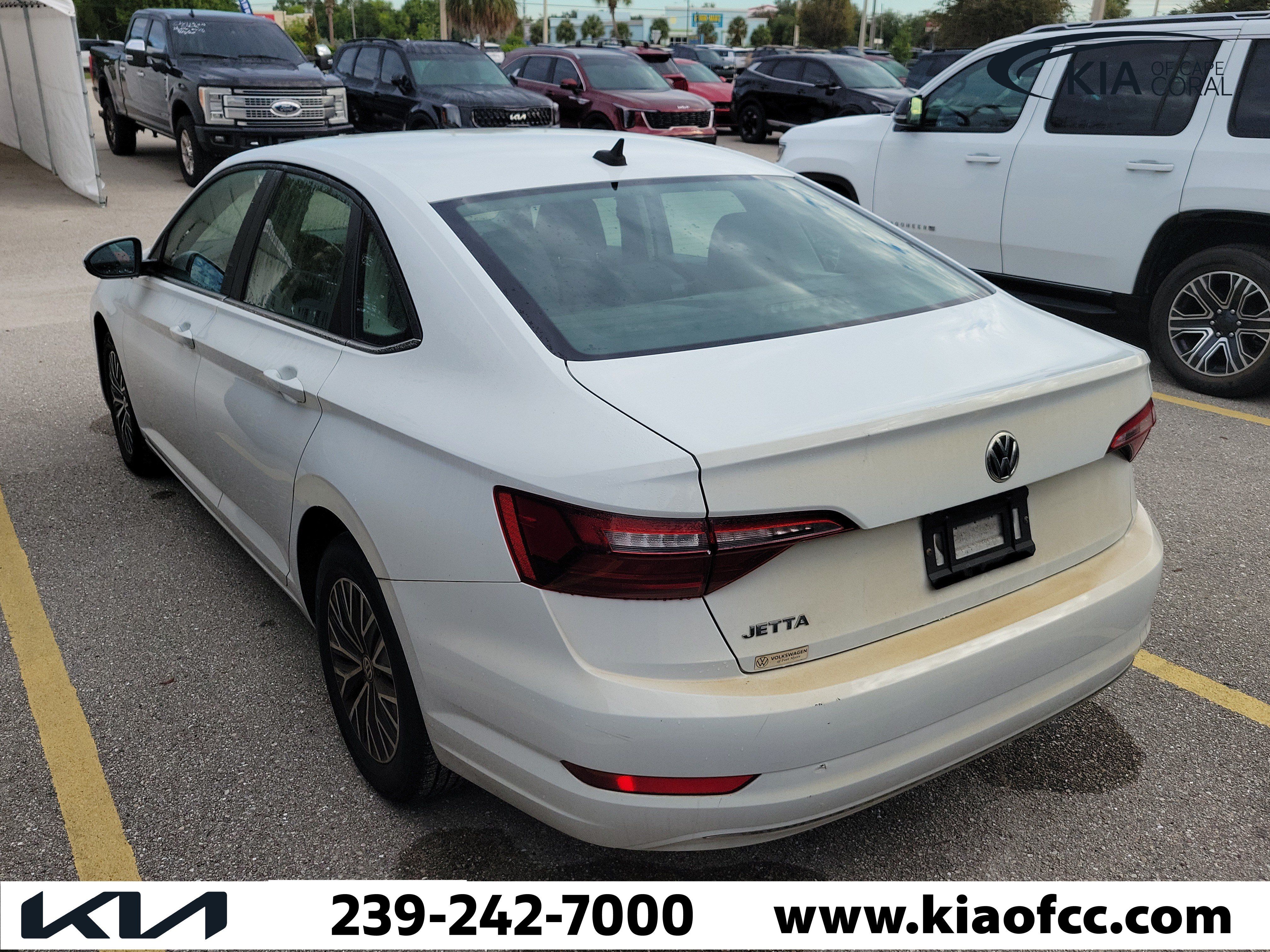 Used 2021 Volkswagen Jetta S w/ Driver Assistance Package FWD image 4