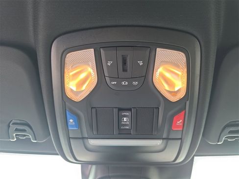 Used 2022 RAM 2500 Tradesman w/ Towing Technology Group image 33