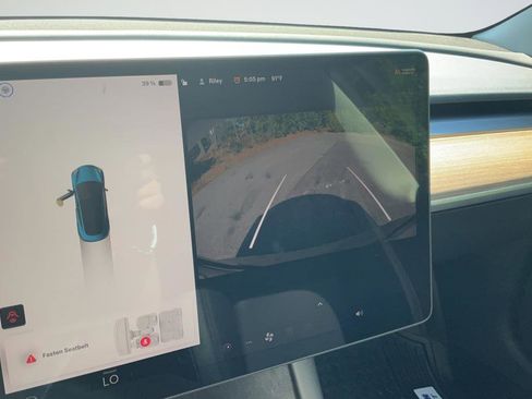 Used 2023 Tesla Model 3 Standard Range RWD image 16