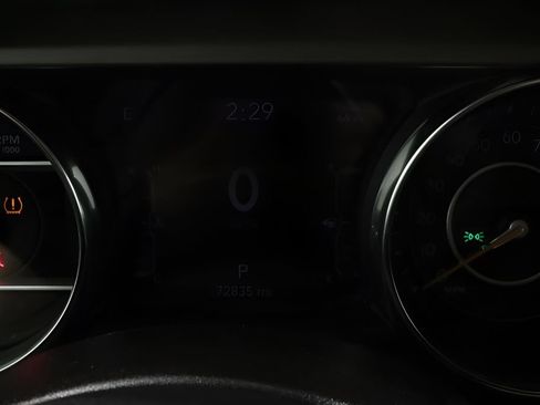 Used 2021 Jeep Wrangler Unlimited Sport AWD/4WD image 26