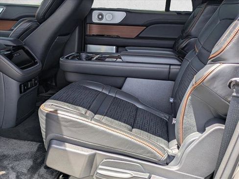 Used 2024 Lincoln Navigator L Black Label AWD/4WD image 18