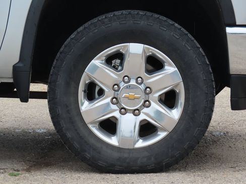 Used 2021 Chevrolet Silverado 2500 LTZ w/ LTZ Plus Package AWD/4WD image 13