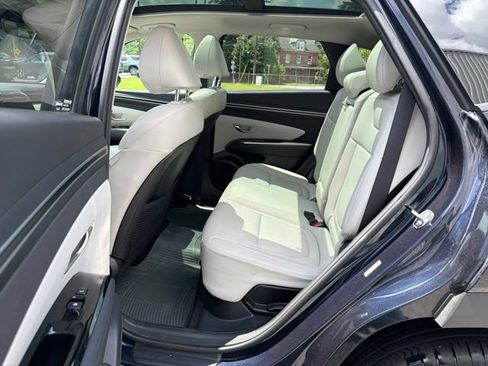 Used 2024 Hyundai Tucson Limited AWD/4WD image 16