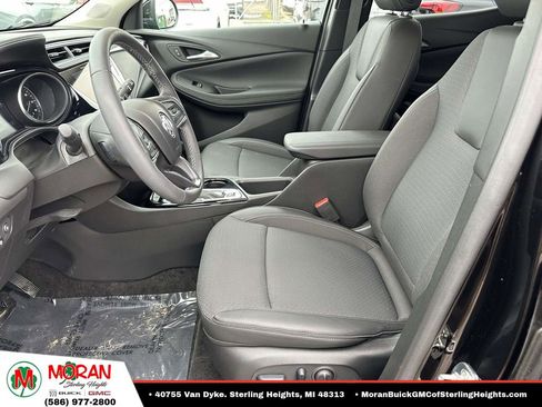 Used 2023 Buick Encore GX Select w/ Sport Touring Package FWD image 17