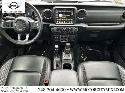 Used 2022 Jeep Gladiator Overland AWD/4WD image 16