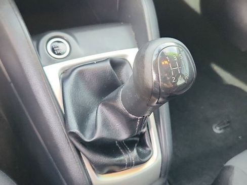 Used 2020 Nissan Versa S FWD image 18
