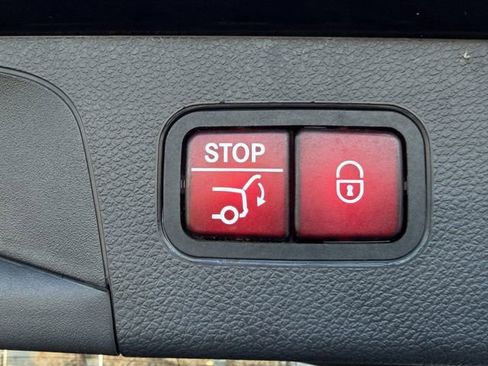 Used 2019 Mercedes-Benz GLC 63 AMG 4MATIC image 32