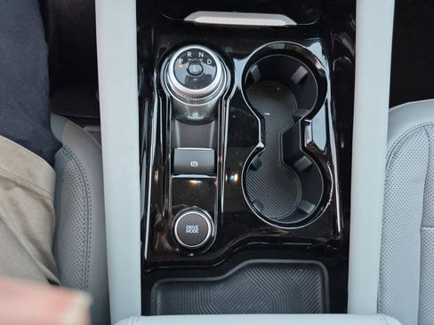 New 2025 Ford Explorer Platinum w/ Ultimate Package image 30