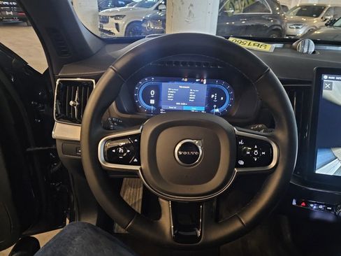 Certified 2025 Volvo XC90 B6 Ultra image 21