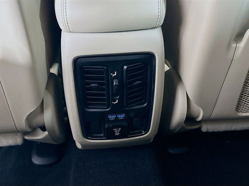 Used 2021 Jeep Grand Cherokee Limited w/ Trailer Tow Group IV AWD/4WD image 28