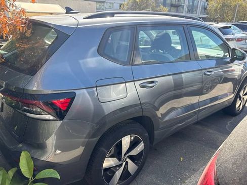 Used 2025 Volkswagen Taos S AWD/4WD image 3