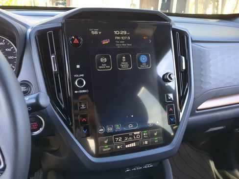 Used 2025 Subaru Forester Sport image 27