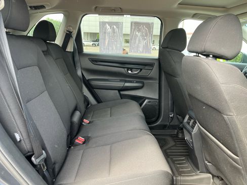 Certified 2025 Honda CR-V EX image 33