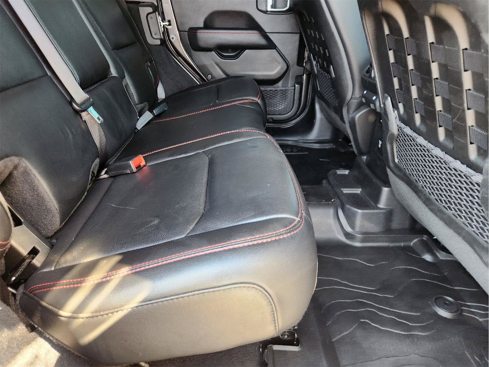 Used 2019 Jeep Wrangler Unlimited Rubicon AWD/4WD image 31
