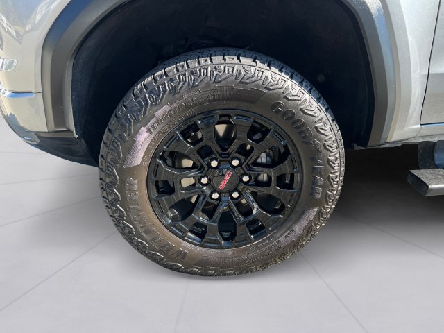 Used 2026 GMC Canyon Elevation w/ Convenience Package RWD image 9