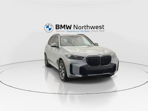 New 2026 BMW X5 xDrive50e w/ M Sport Package AWD/4WD image 7
