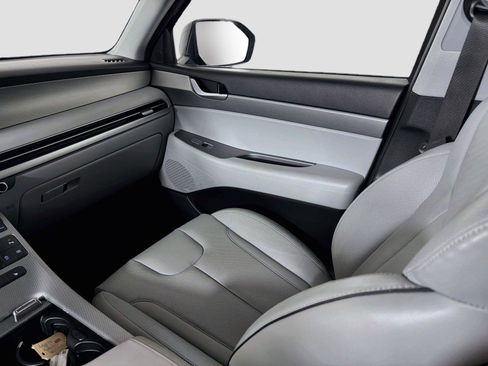 Used 2025 Hyundai Palisade SEL FWD image 21