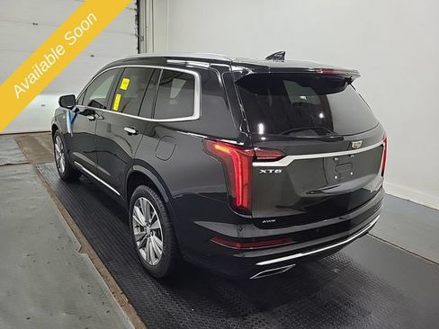 Used 2022 Cadillac XT6 Premium Luxury AWD/4WD image 3