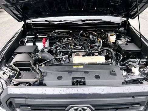 Used 2025 Toyota Tacoma SR5 RWD image 10