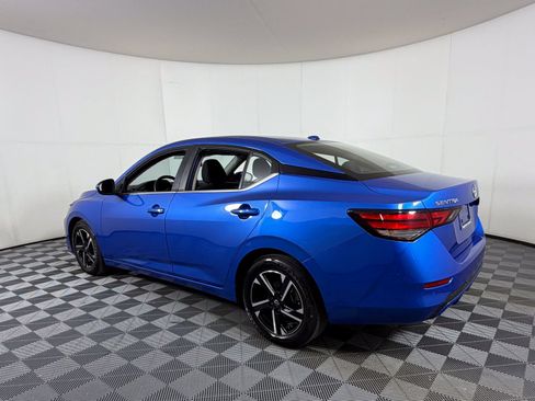Used 2024 Nissan Sentra SV FWD image 3