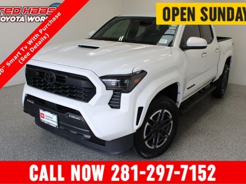 Used 2024 Toyota Tacoma TRD Sport RWD image 1