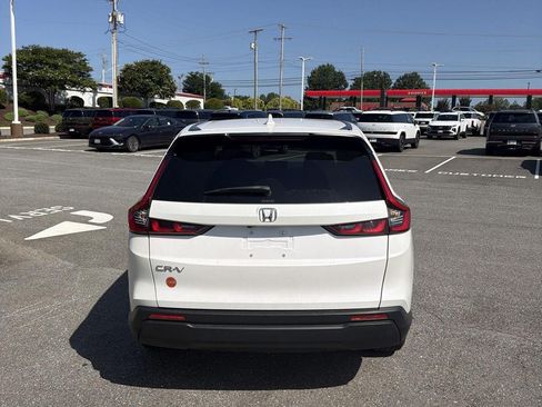 Used 2024 Honda CR-V EX image 6