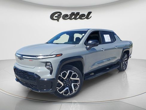 Used 2025 Chevrolet Silverado EV RST AWD/4WD image 1