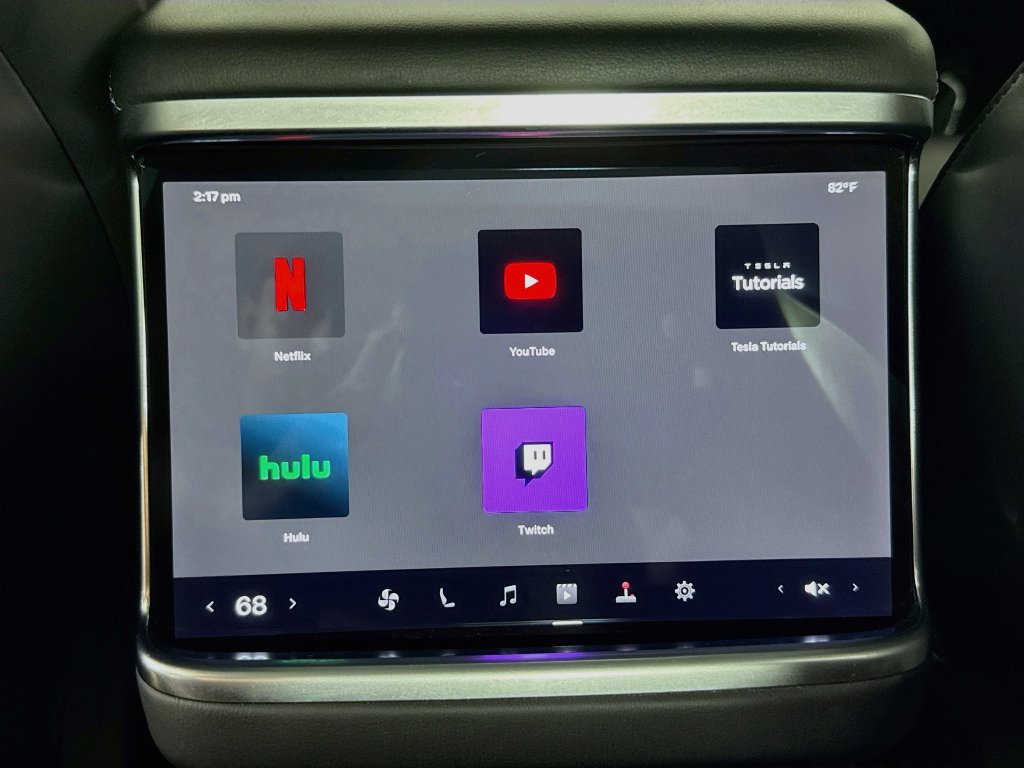 Used 2023 Tesla Model S Plaid AWD/4WD image 25