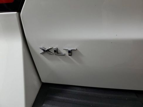 Used 2022 Ford Expedition Max XLT image 6