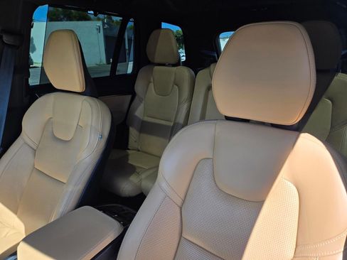 Certified 2023 Volvo XC90 T8 Ultimate AWD/4WD image 17