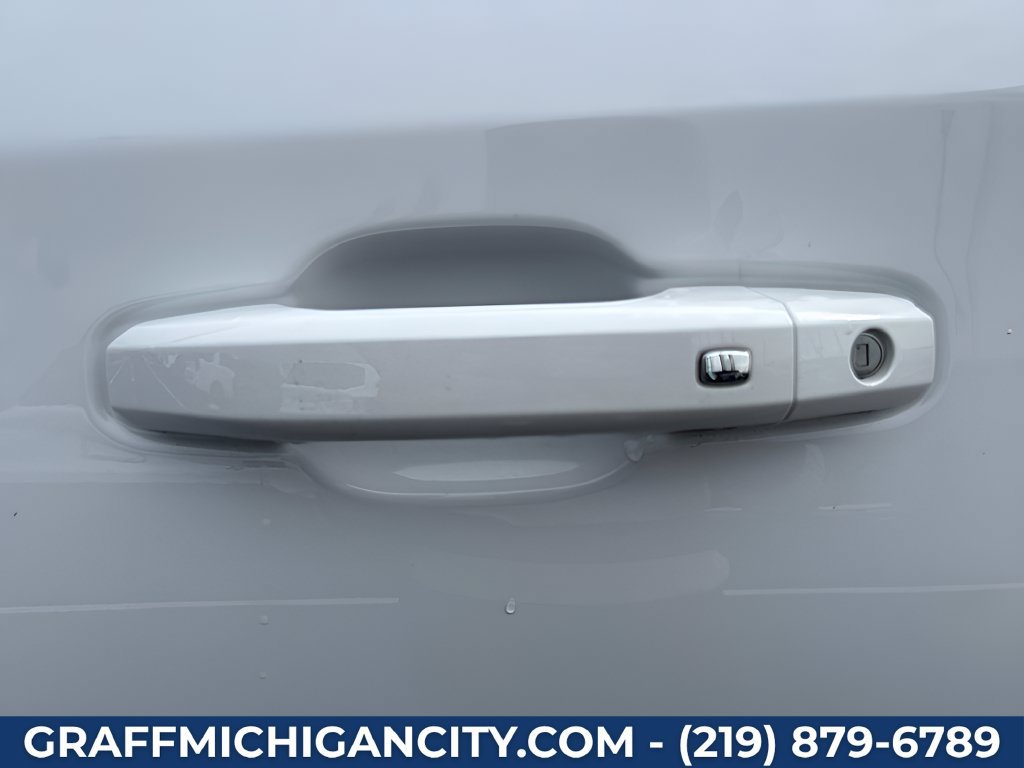 Used 2025 Chevrolet Silverado 1500 LT AWD/4WD image 36