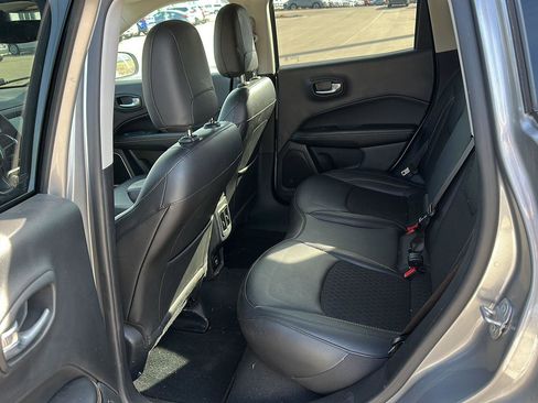 Used 2021 Jeep Compass Latitude w/ Driver Assistance Group image 19