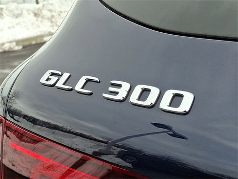 Certified 2022 Mercedes-Benz GLC 300 4MATIC image 31