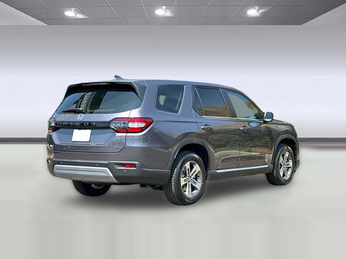 New 2025 Honda Pilot EX-L image 8